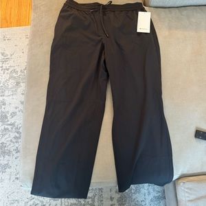 Lululemon Straight-Leg Mid-Rise Pant*Luxtreme